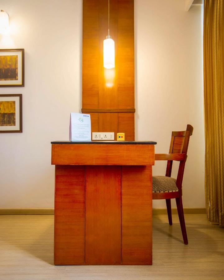 Hotel Evoma Bangalore Esterno foto
